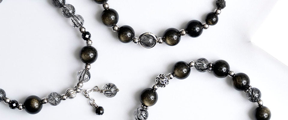 黑髮晶VS黑曜石功效全攻略！兩種天然石有什麼分別呢？戴左手還是右手？