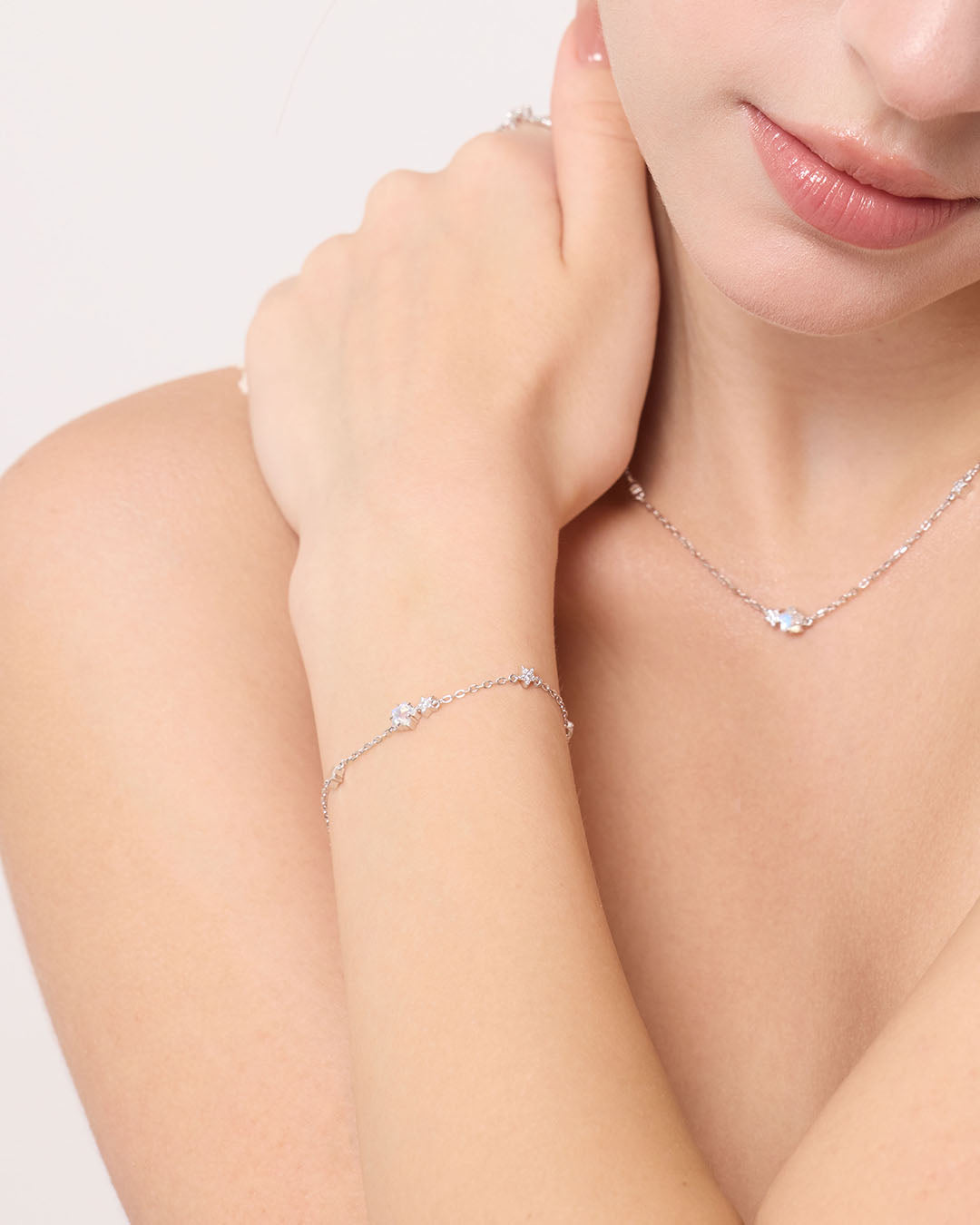 THE STAR 星星月亮石925銀手鏈