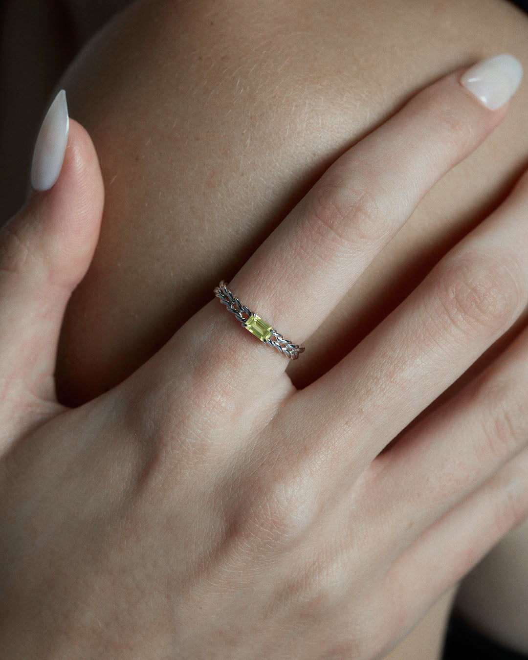 KNIT Peridot Ring