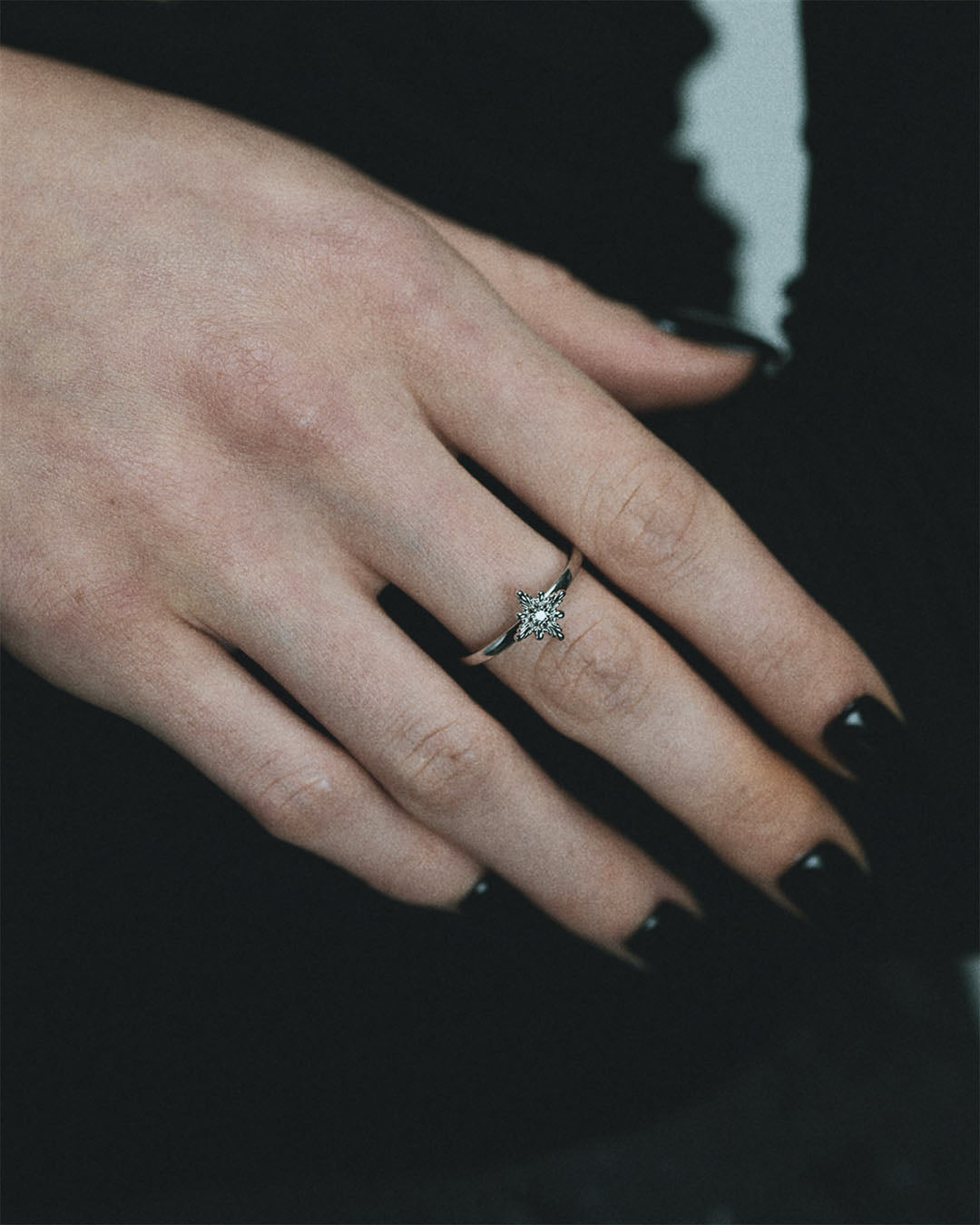 BLOOM Iris Diamond Ring