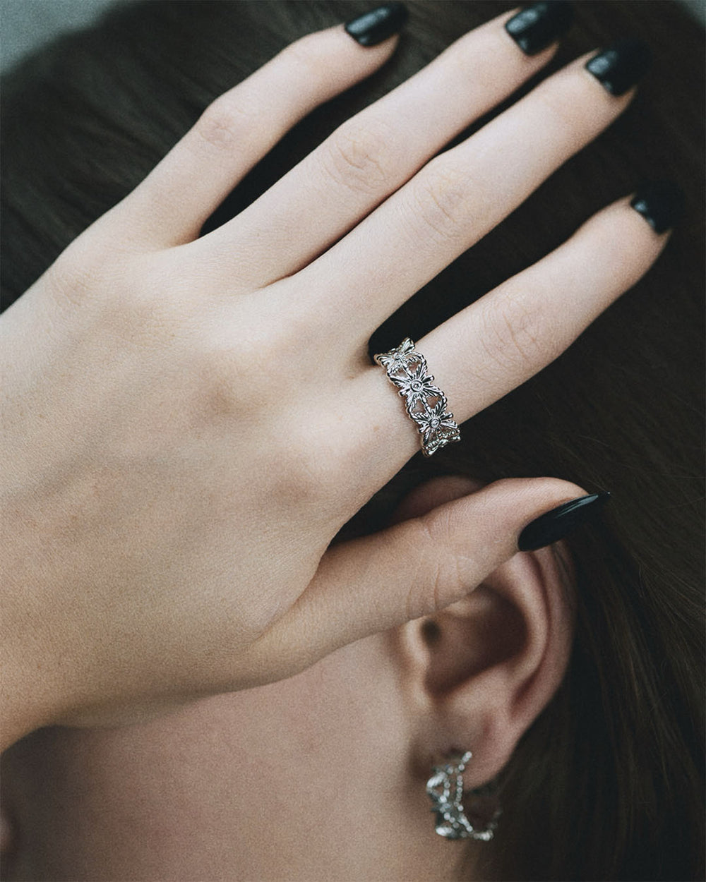 BLOOM Iris Wide Band Diamond Ring