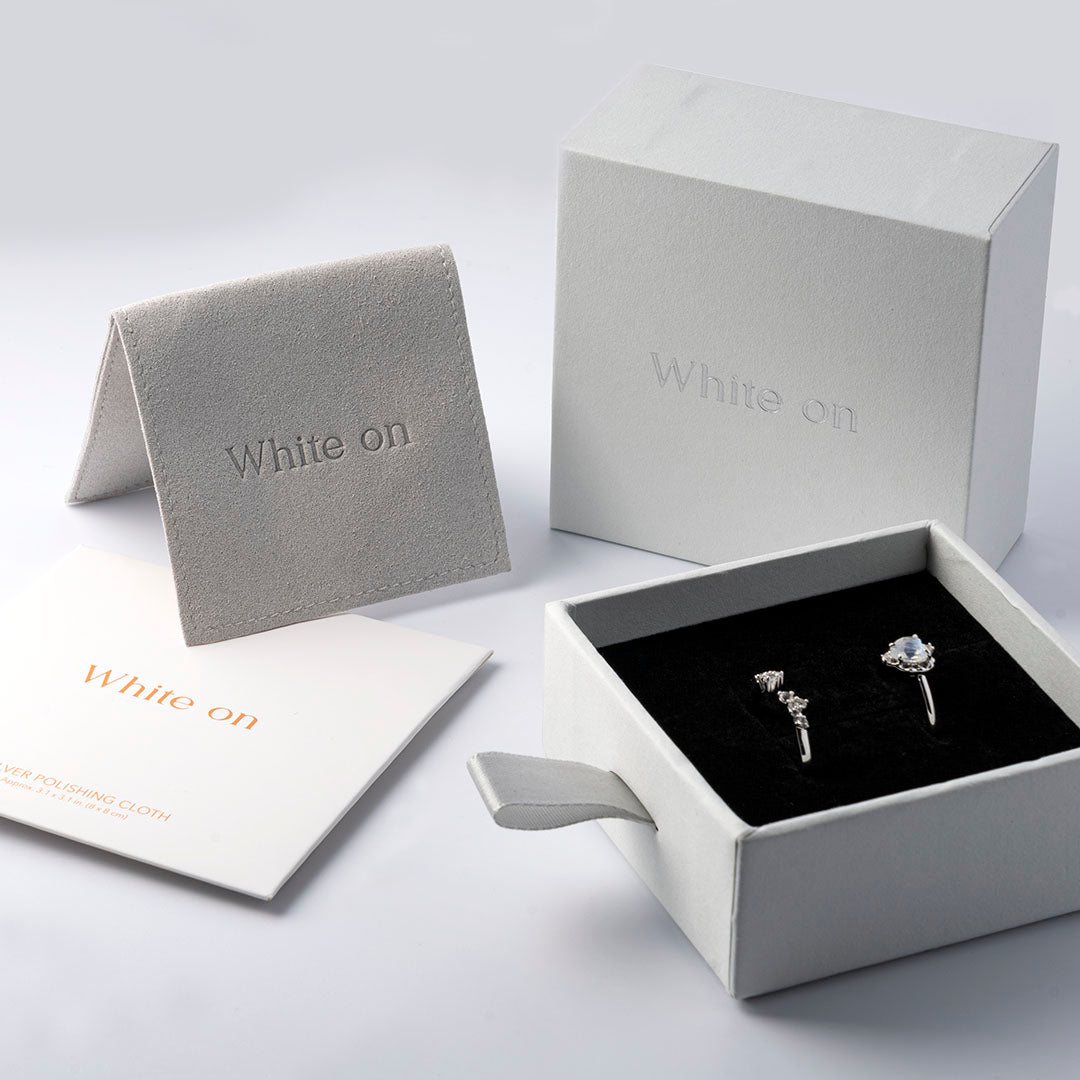 Wavy Heart 愛心鎂鋁石榴石925銀戒指