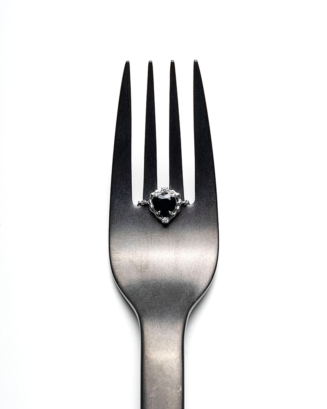 Wavy Heart 愛心黑曜石925銀手鏈