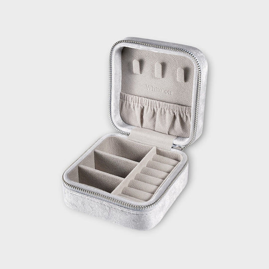 White on 霧灰絲絨首飾盒