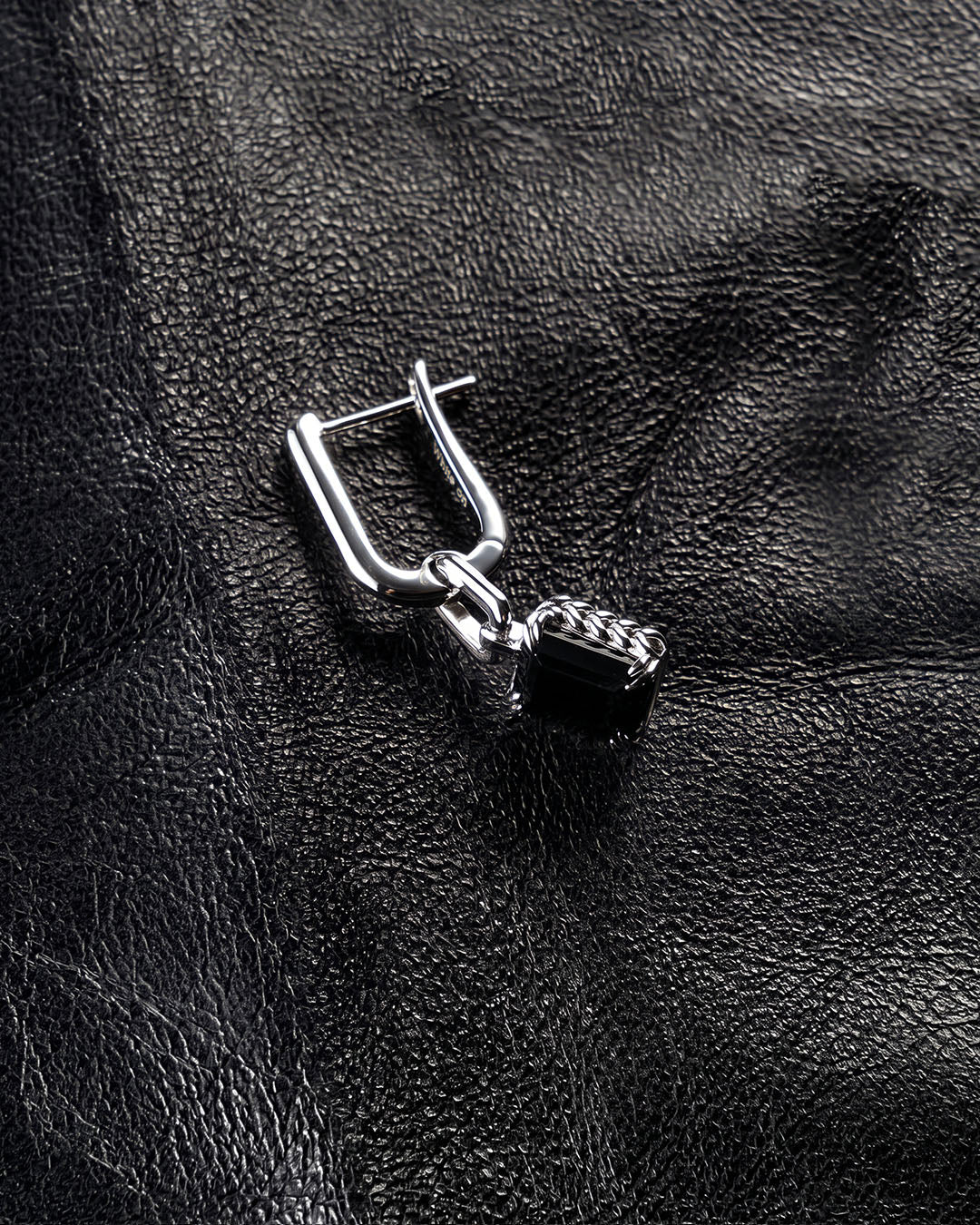 KNIT 黑瑪瑙U型耳環圈