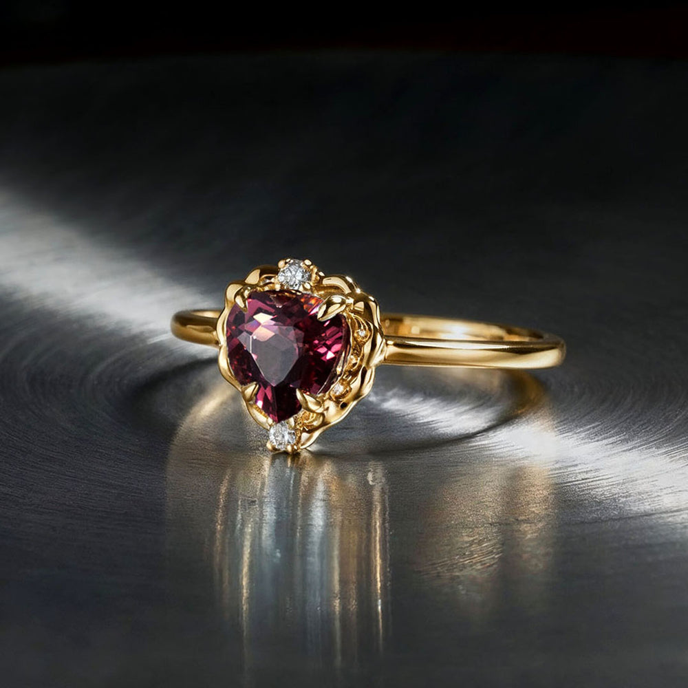 Wavy Heart 愛心鎂鋁石榴石14K金戒指