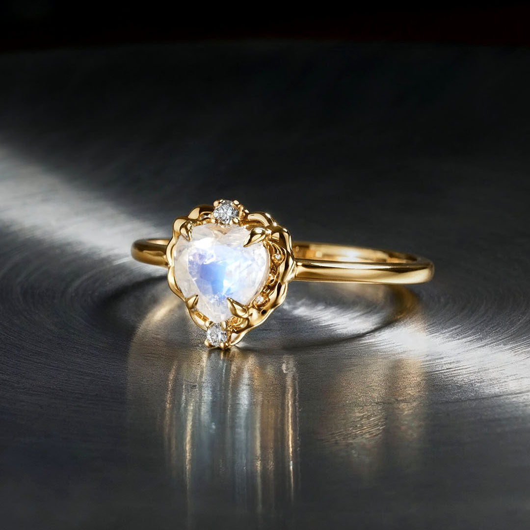 Wavy Heart 愛心月亮石14K金戒指