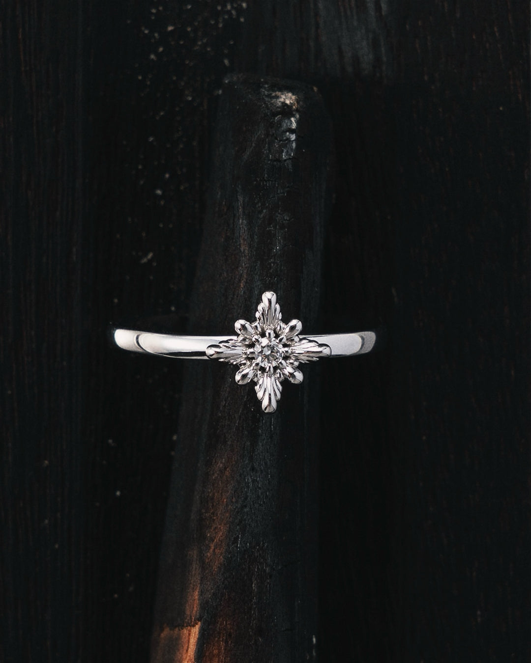 BLOOM Iris Diamond Ring